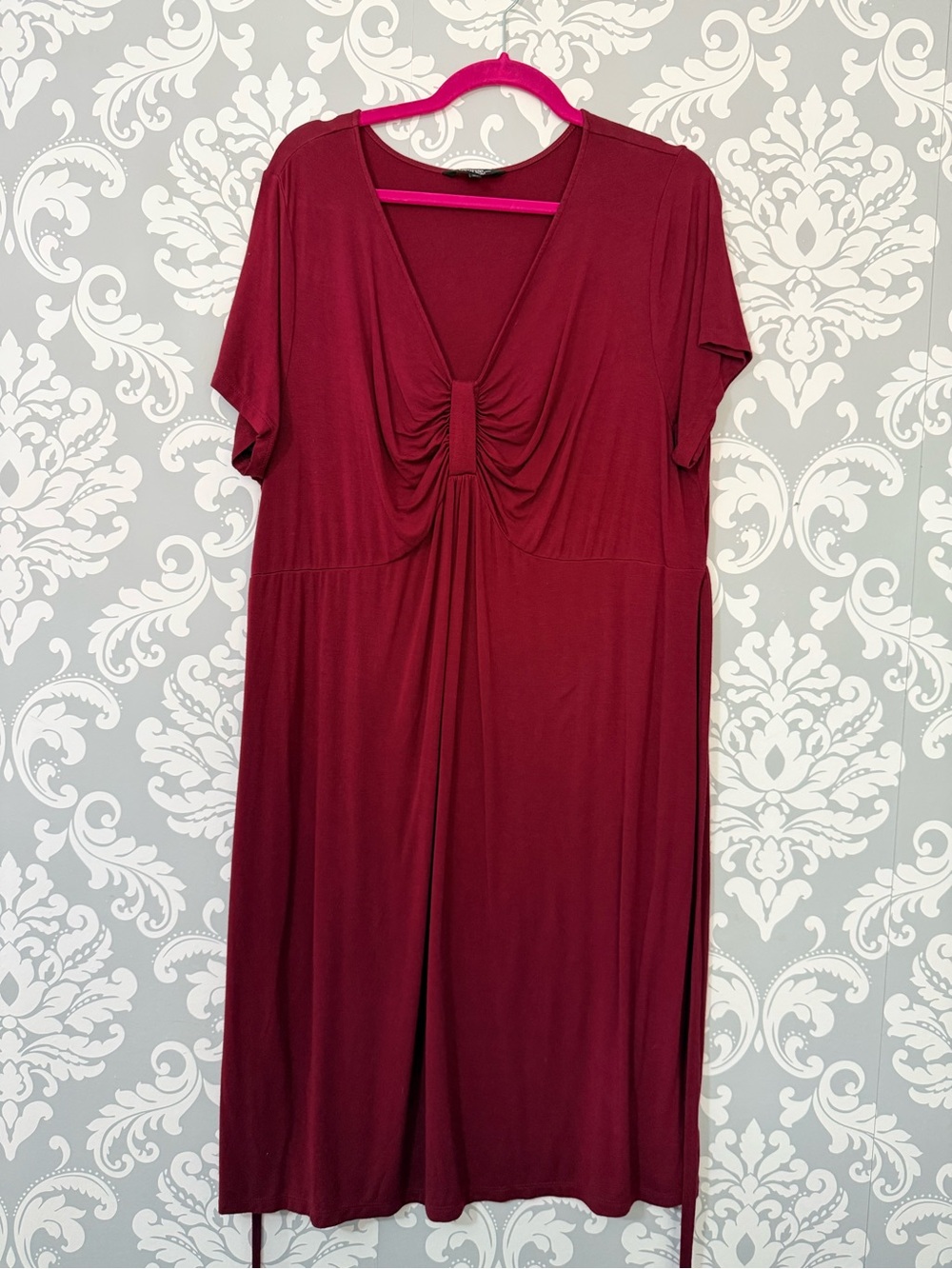 💫4/$25 • George  Women’s Burgundy Knot-Front V-Neck Dress